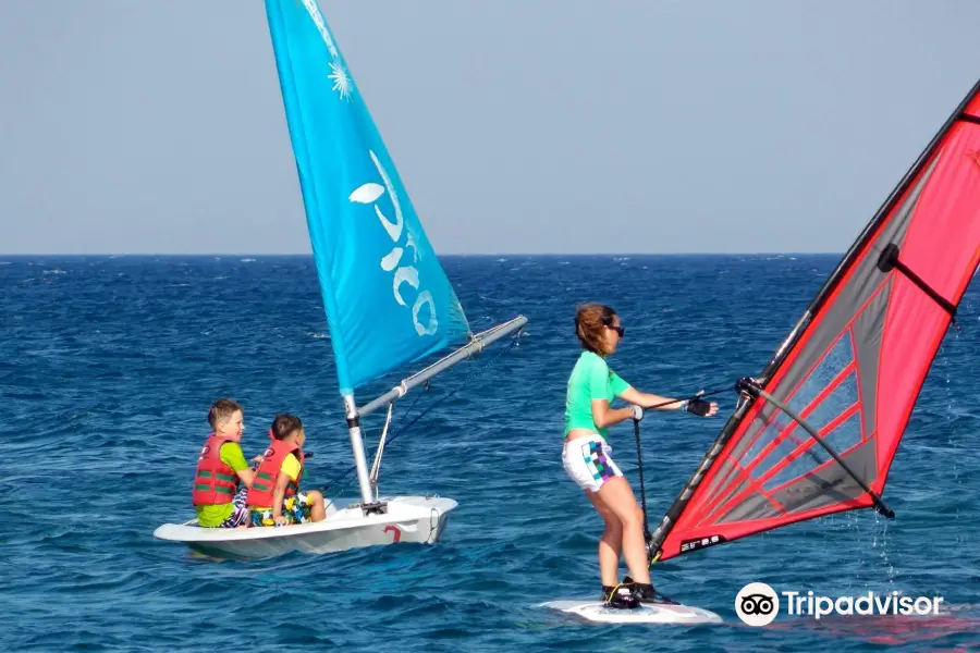 Anemos Windsurfing & Watersports Club