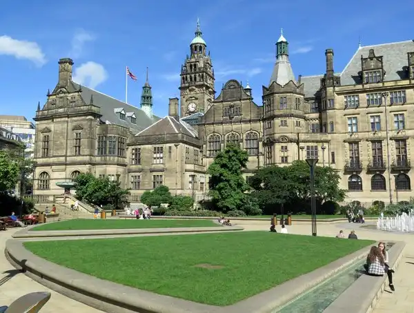 Hotels near Sheffield Town Hall