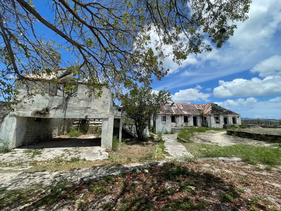 Hotels near Fort James