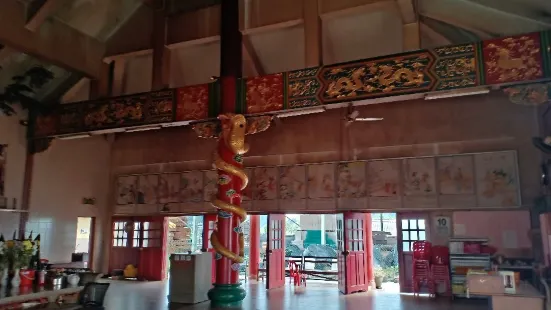 Qing Yun Yan Temple