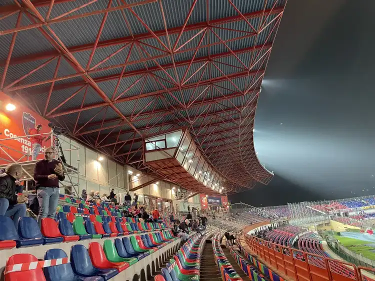 Hotels near Marulla Stadium