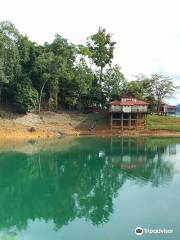 Kenyir Lake