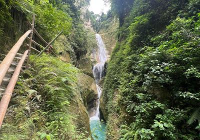 Dao Waterfalls