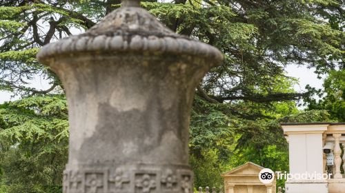 Chiswick House and Gardens