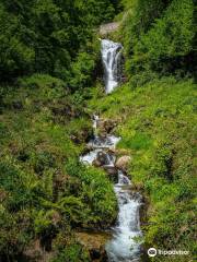 Cascade Juzet De Luchon