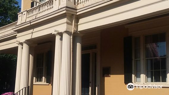 Rotch-Jones-Duff House and Garden Museum