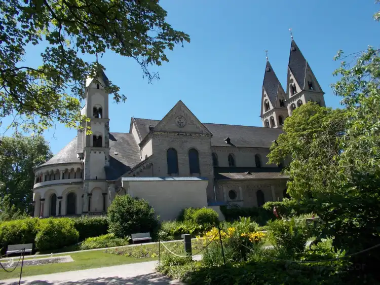 Hotels near Museum Ludwig