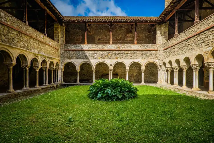 Hôtels à : Saint-Lizier