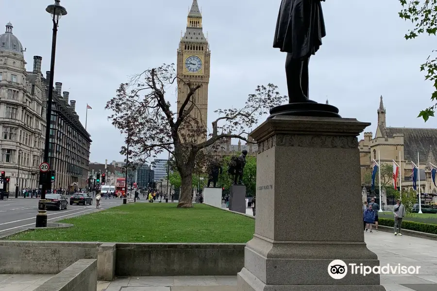Viscount Palmerston Statue