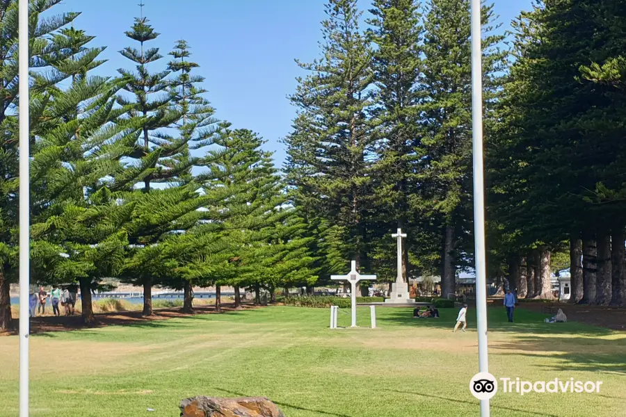 Victor Harbour Cenotaph