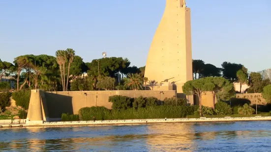 イタリア人水夫記念碑