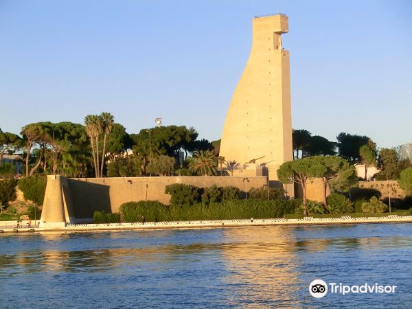 Monument to the Italian Sailor