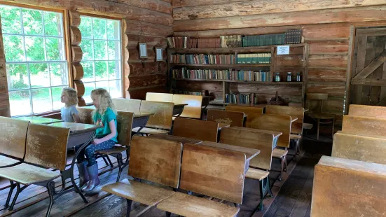 Pioneer Farm Museum