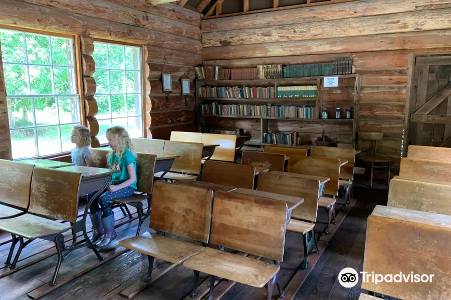 Pioneer Farm Museum