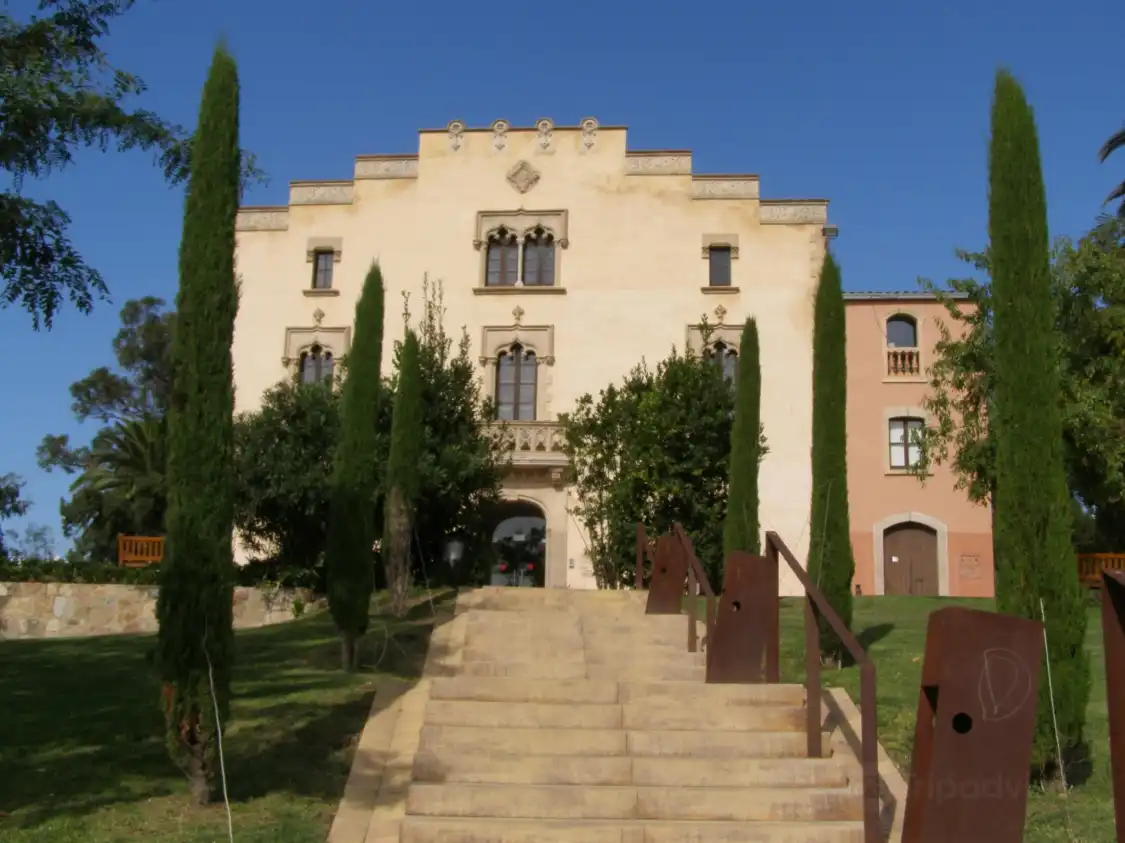 Hotels near Masia de Can Saragossa