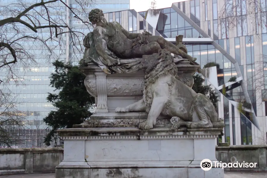 Kriegerdenkmal im Hofgarten