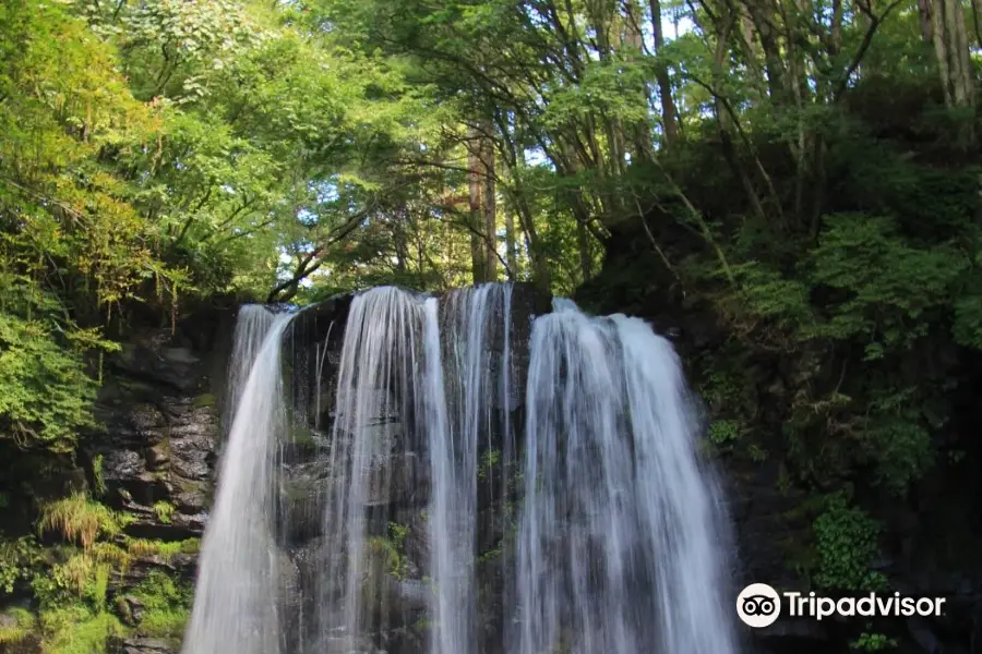 Karasawa Falls