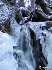 Tarhapuro waterfall