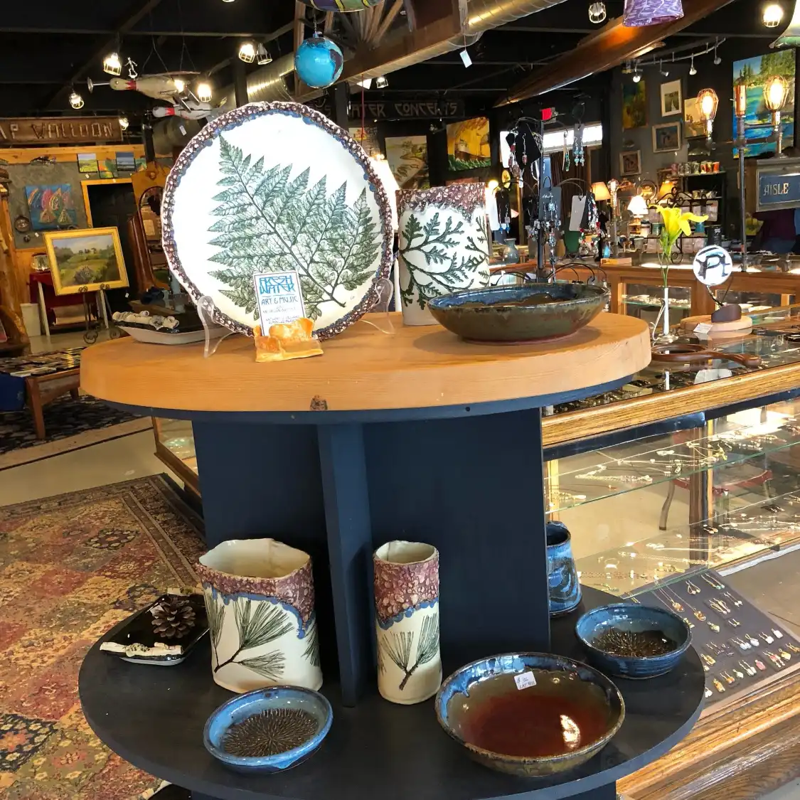 Hotels near Freshwater Art Gallery & Concert Venue