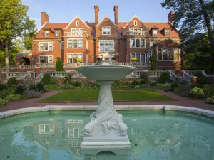 Glensheen Mansion