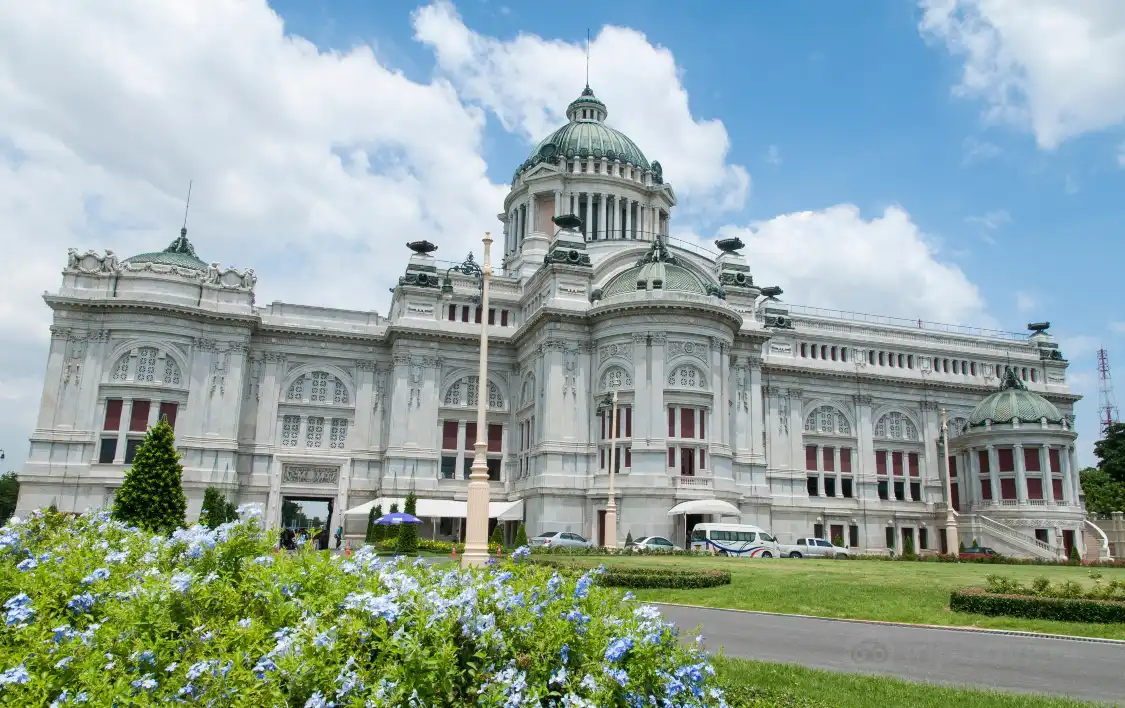 Hotels near The Ananta Samakhom Throne Hall