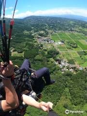 Atamitouge Paraglider