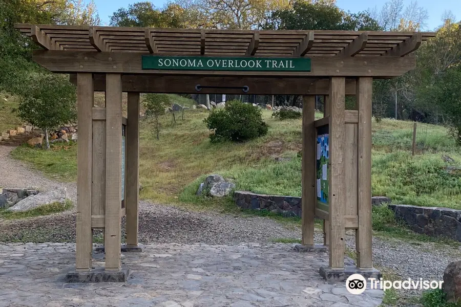 Sonoma Overlook Trail