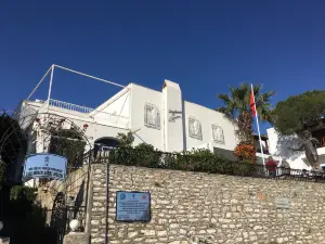 Zeki Muren Arts Museum
