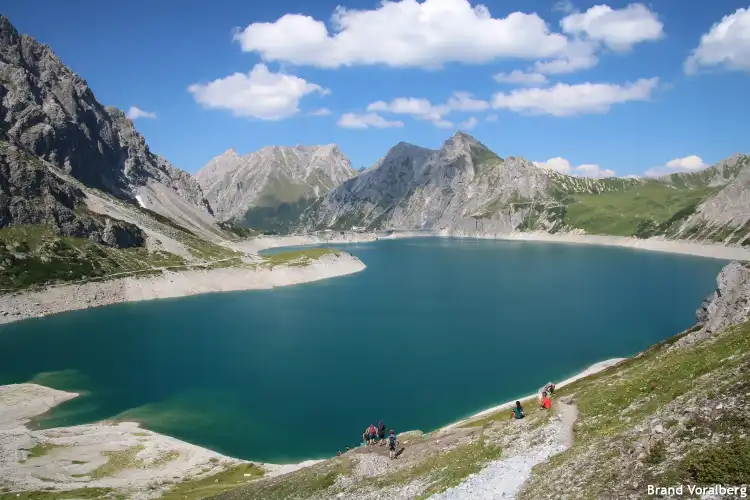 Hotels near Lunersee