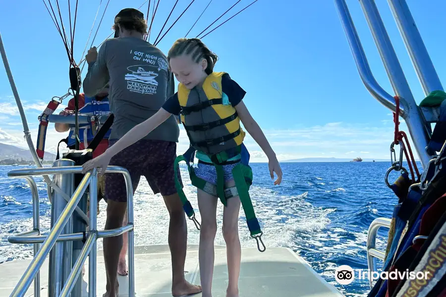 Ka'anapali Beach Parasail-  West Maui Parasail