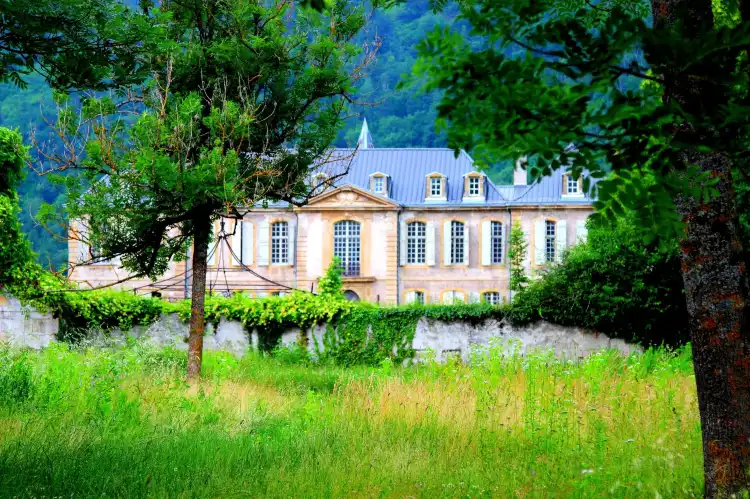 Hotels in Chateau-Verdun