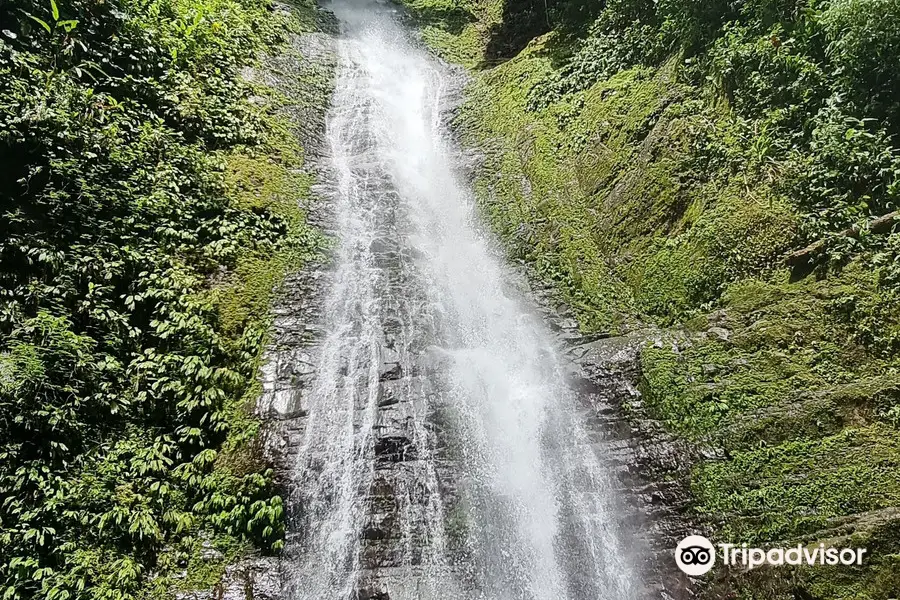 Santa Lucia Falls