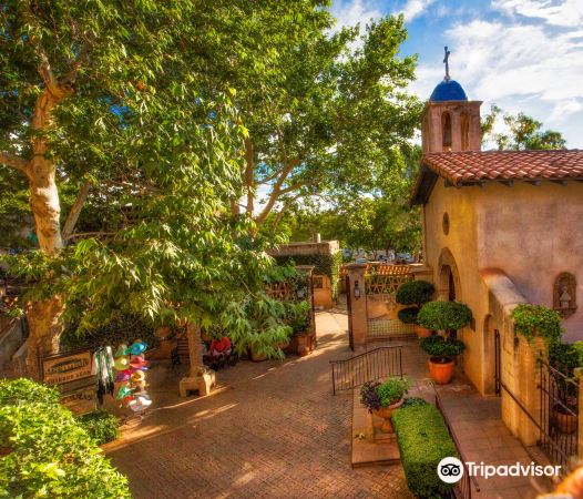 Compare 5 airports near Sedona