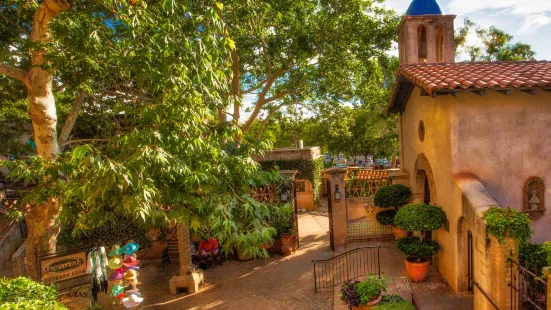 Tlaquepaque Arts & Shopping Village