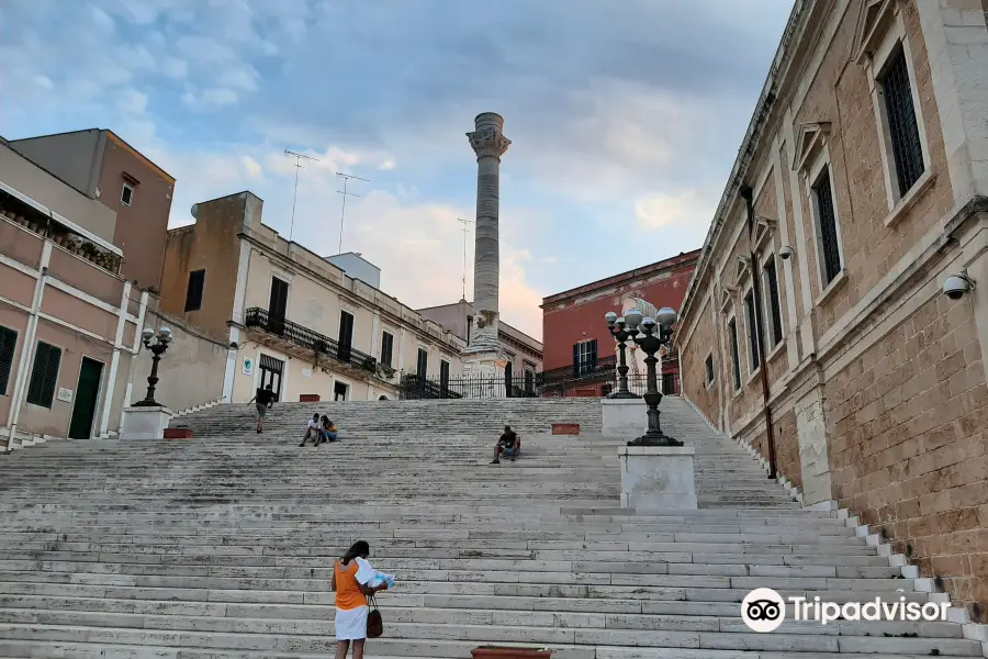 Colonne Terminali della Via Appia