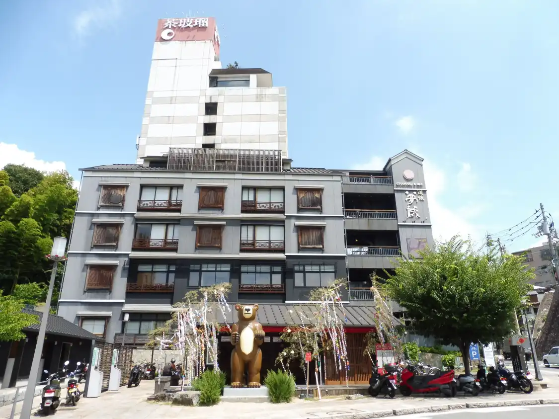 Hotels near Animal 2017-01-B2