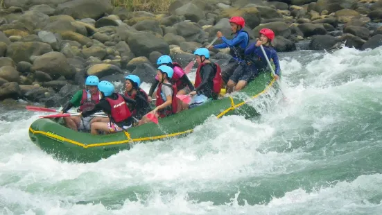 Kagay Whitewater Rafting