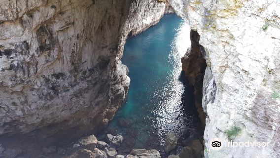 Grotta Del Turco