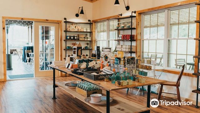 Nomad Distilling Co.