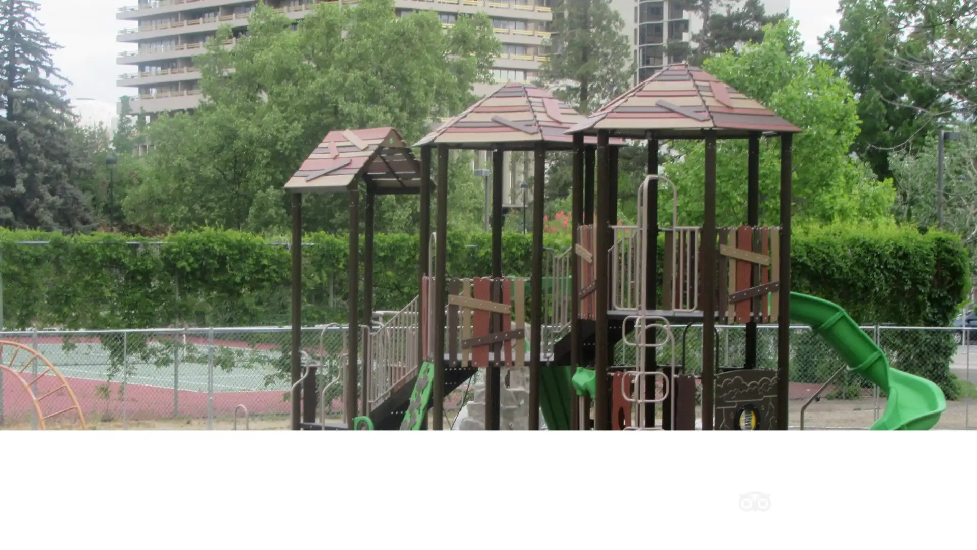 Hotels near Barbara Bennett Park