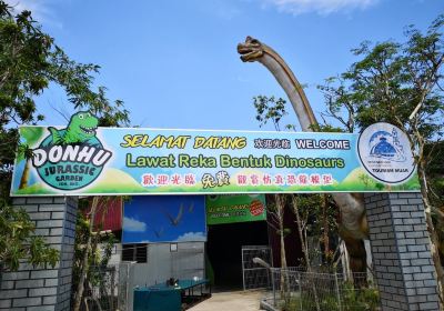 Don Hu Jurassic Garden Muar