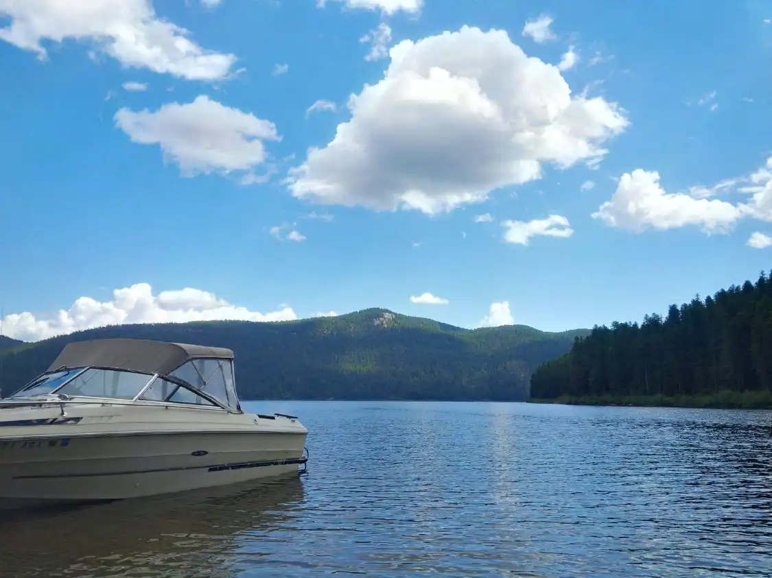 Hotels near Tally Lake Campground