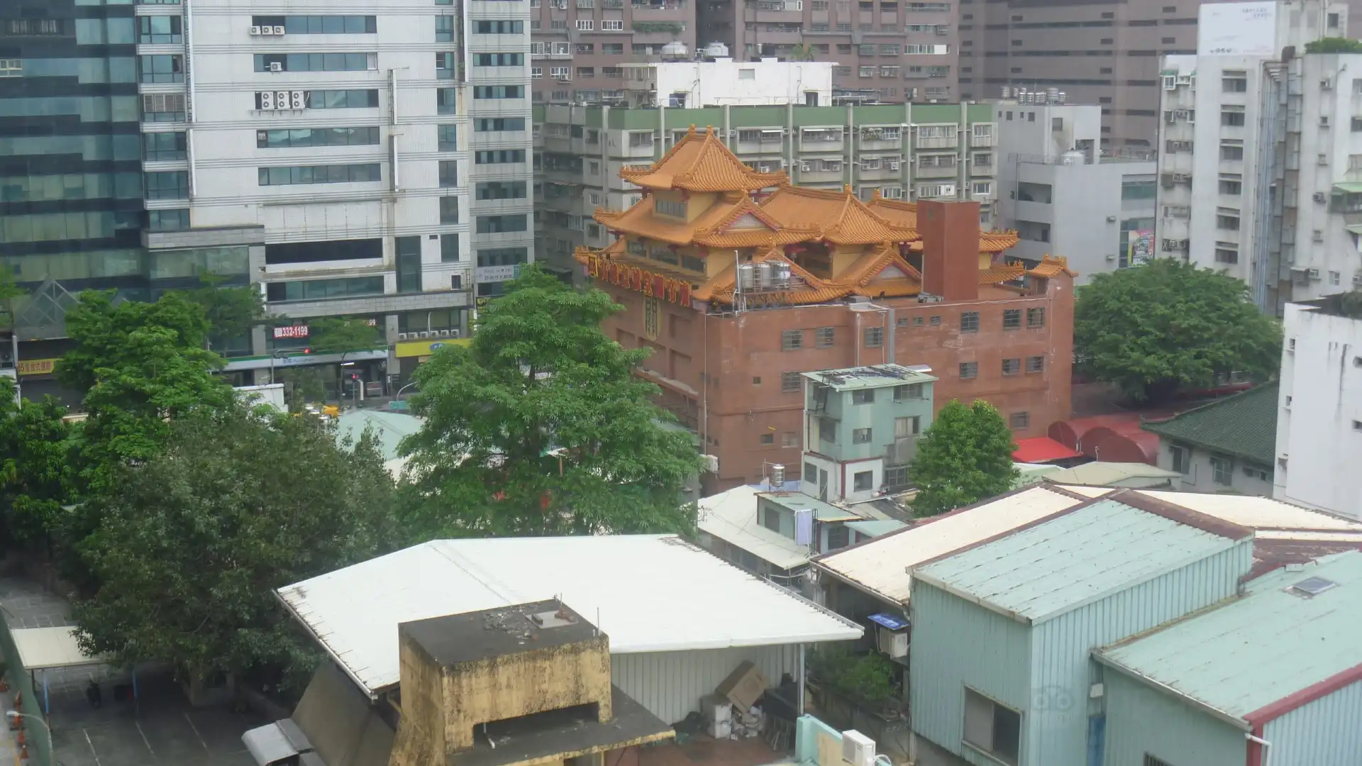 Hotels near Yicheng Guandi Temple