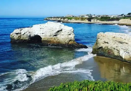 Hotels near Natural Bridges State Beach