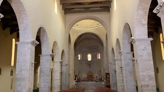 Cattedrale di Santa Maria Assunta e San Canio