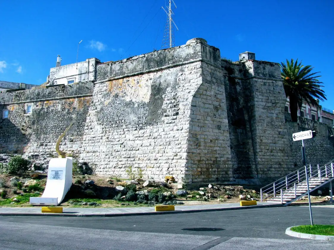 Hotels near Fortaleza de Nossa Senhora da Luz