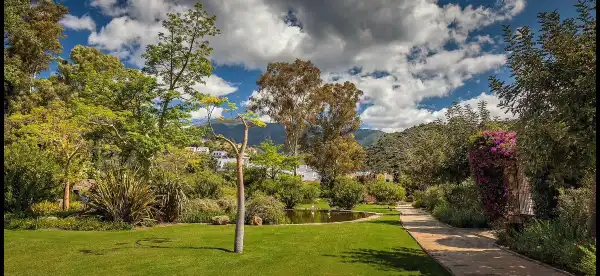 Hotels in Benahavis