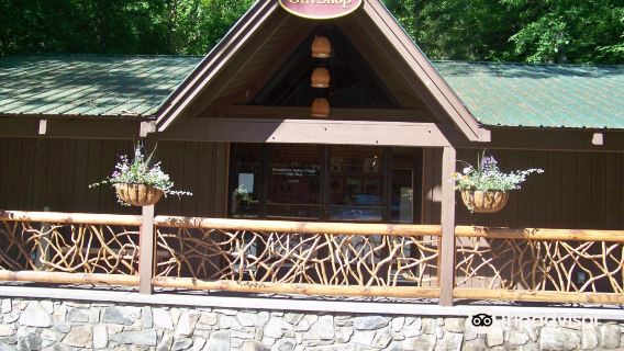 Oconaluftee Indian Village