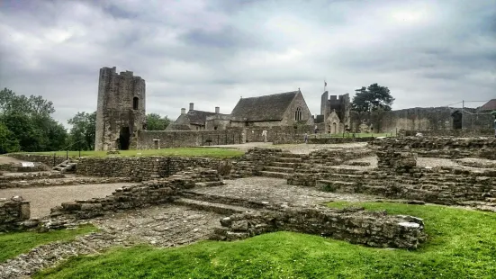 Farleigh Hungerford Castle