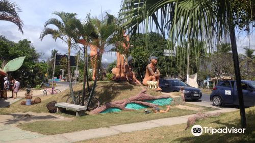 Monumento em homenagem a Primeira Missa celebrada no Brasil